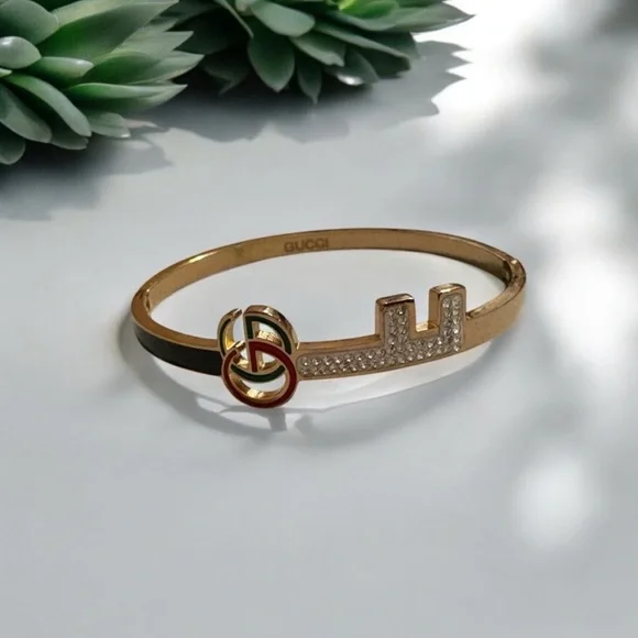 GUCCI Gucci Cuff Bangle Bracelet Gold - Picture 2 of 3
